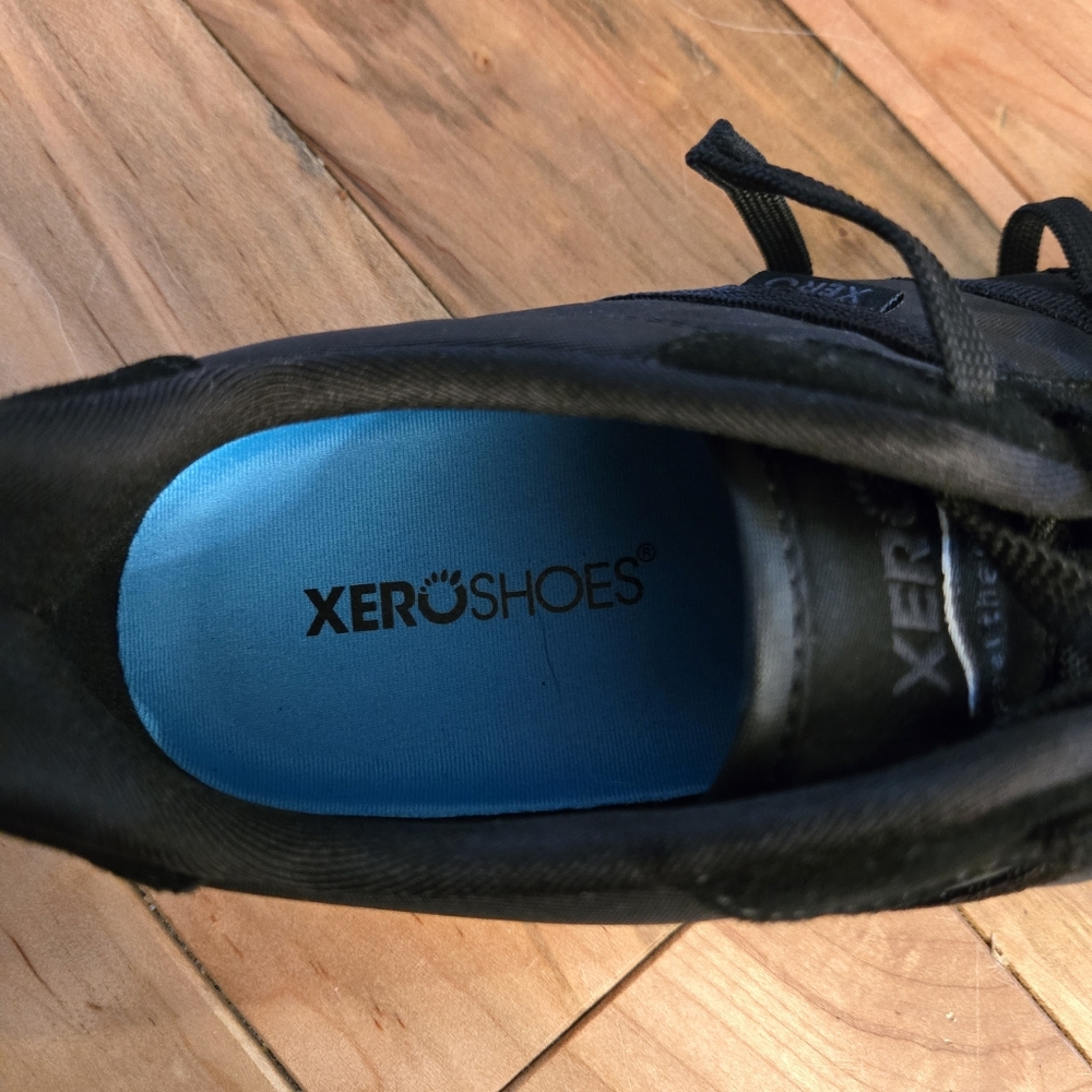 Xero Black Wynn Sneakers Size 9 - Picture 6 of 7